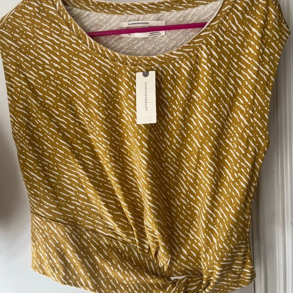 Anthropologie Side-Tie Crop Tee - Picture 8 of 8
